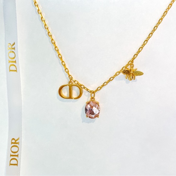 Christian Dior DIO Evolution CD charm necklace 🐝 with box set - Picture 4 of 8